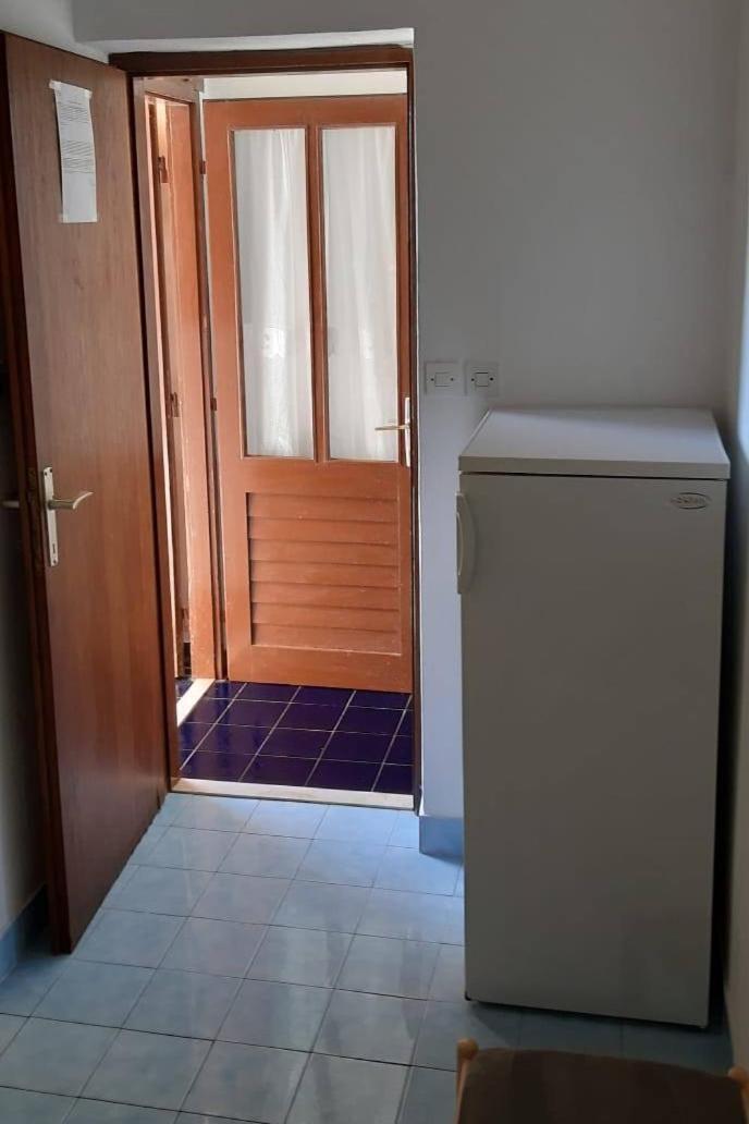 Apartments By The Sea Kabli, Peljesac - 10225 Brijesta Стая снимка