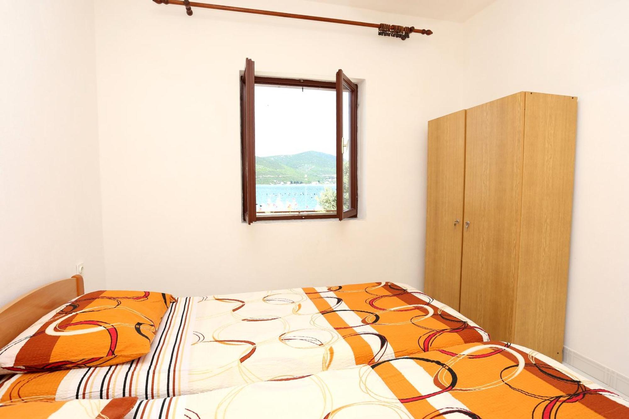 Apartments By The Sea Kabli, Peljesac - 10225 Brijesta Стая снимка