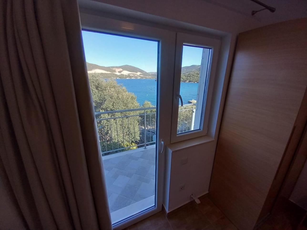 Apartments By The Sea Kabli, Peljesac - 10225 Brijesta Екстериор снимка
