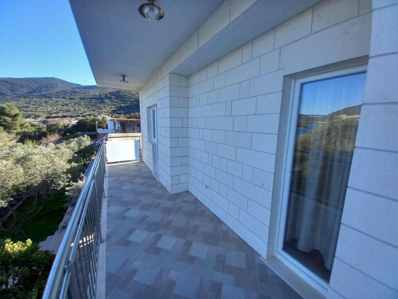 Apartments By The Sea Kabli, Peljesac - 10225 Brijesta Екстериор снимка